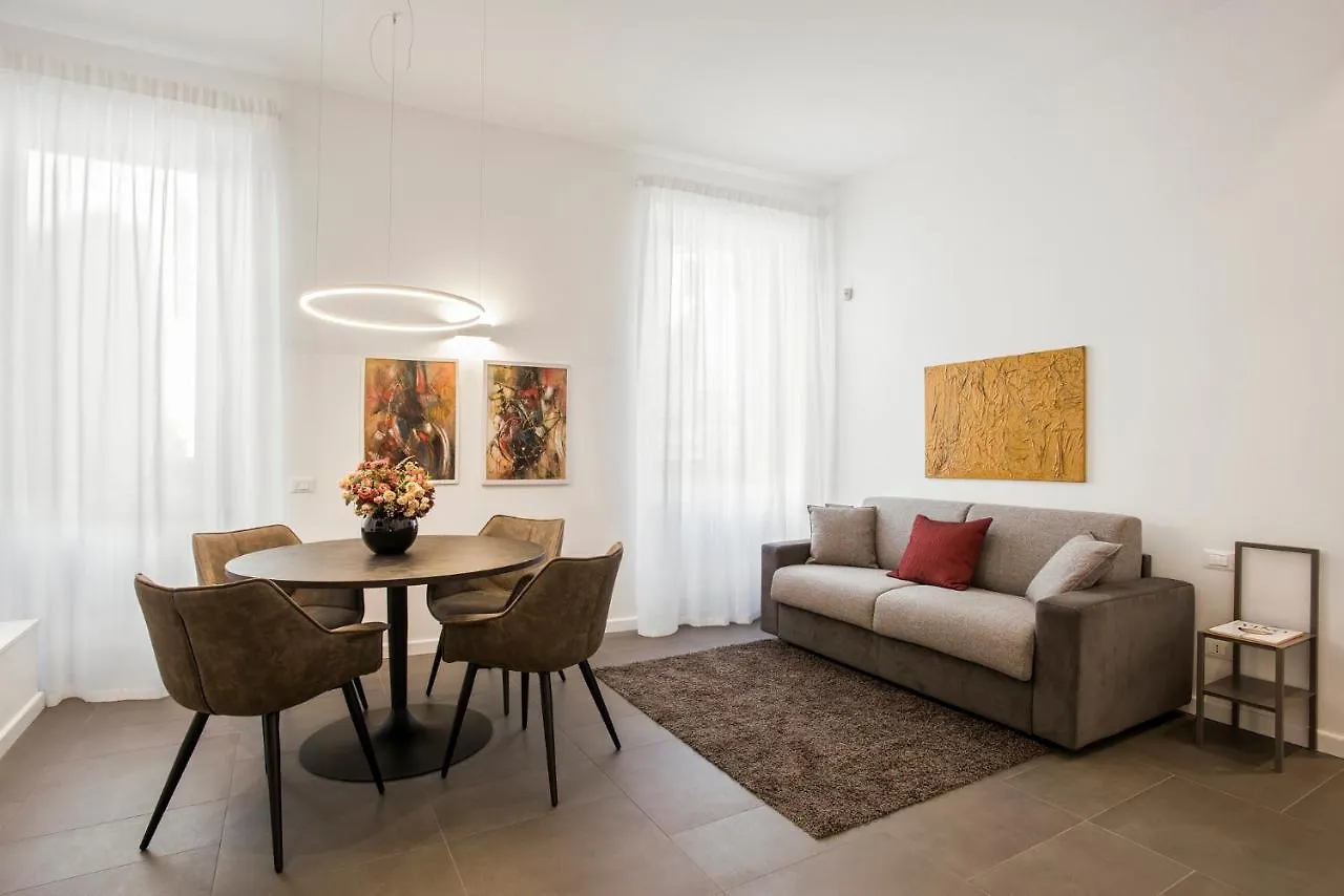 Residenza Fontanella Barberini By Spanish Steps Rome 0*,