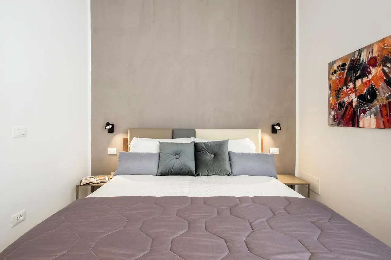 Apartment Residenza Fontanella Barberini By Spanish Steps Rome