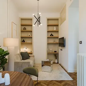  Apartment Casa Unica - Elegant With Balcony - Centrale 1 Italy